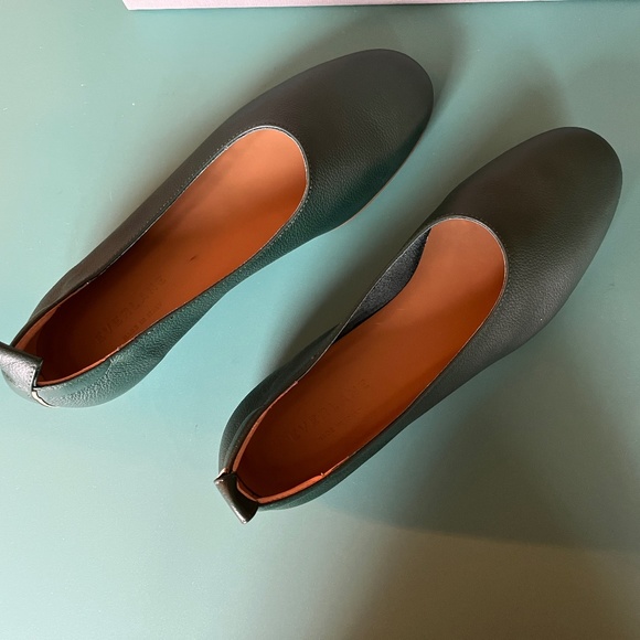 Everlane Shoes - New in Box!  Everlane Leather Flats Size 6